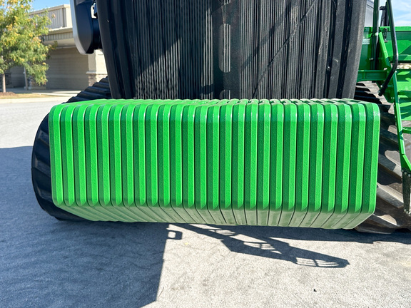 2025 John-Deere 9RT 590