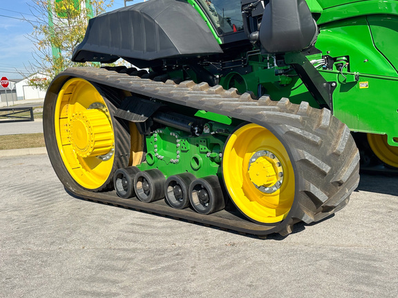 2025 John-Deere 9RT 590