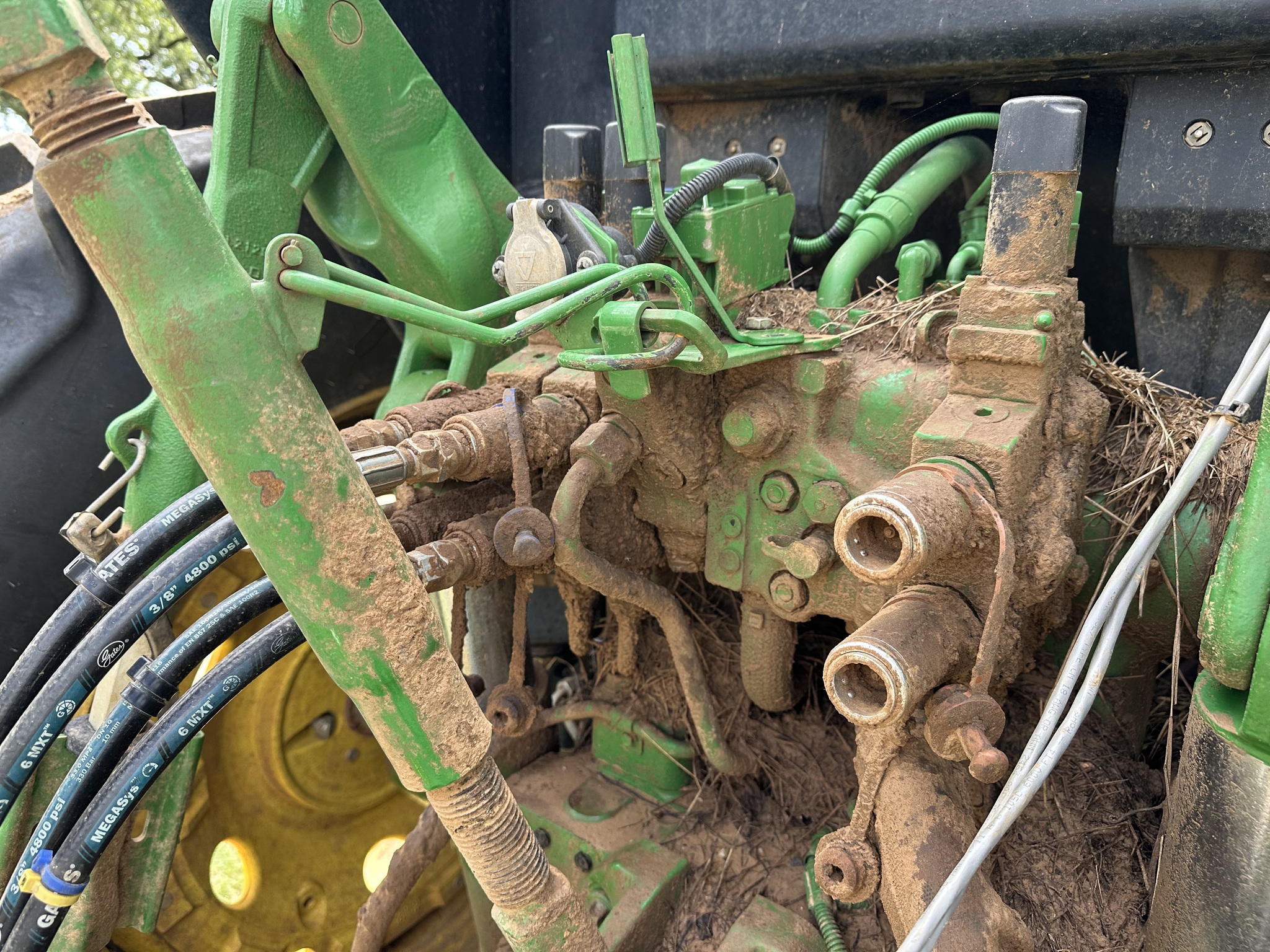 2024 John Deere 6155M Image 13