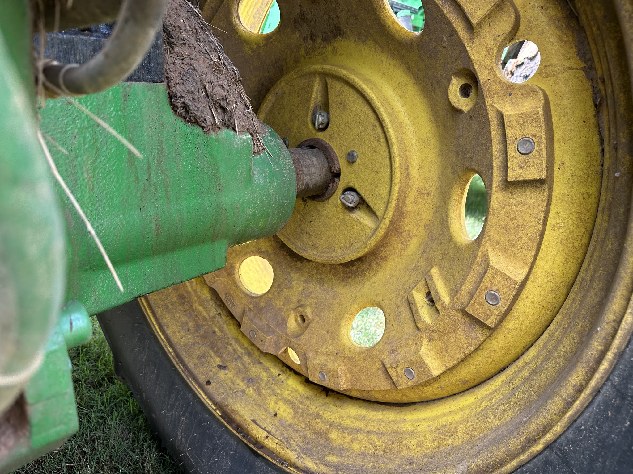 2024 John Deere 6155M Image 17