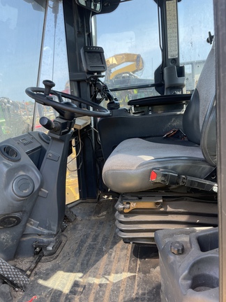2018 John Deere 844K-III