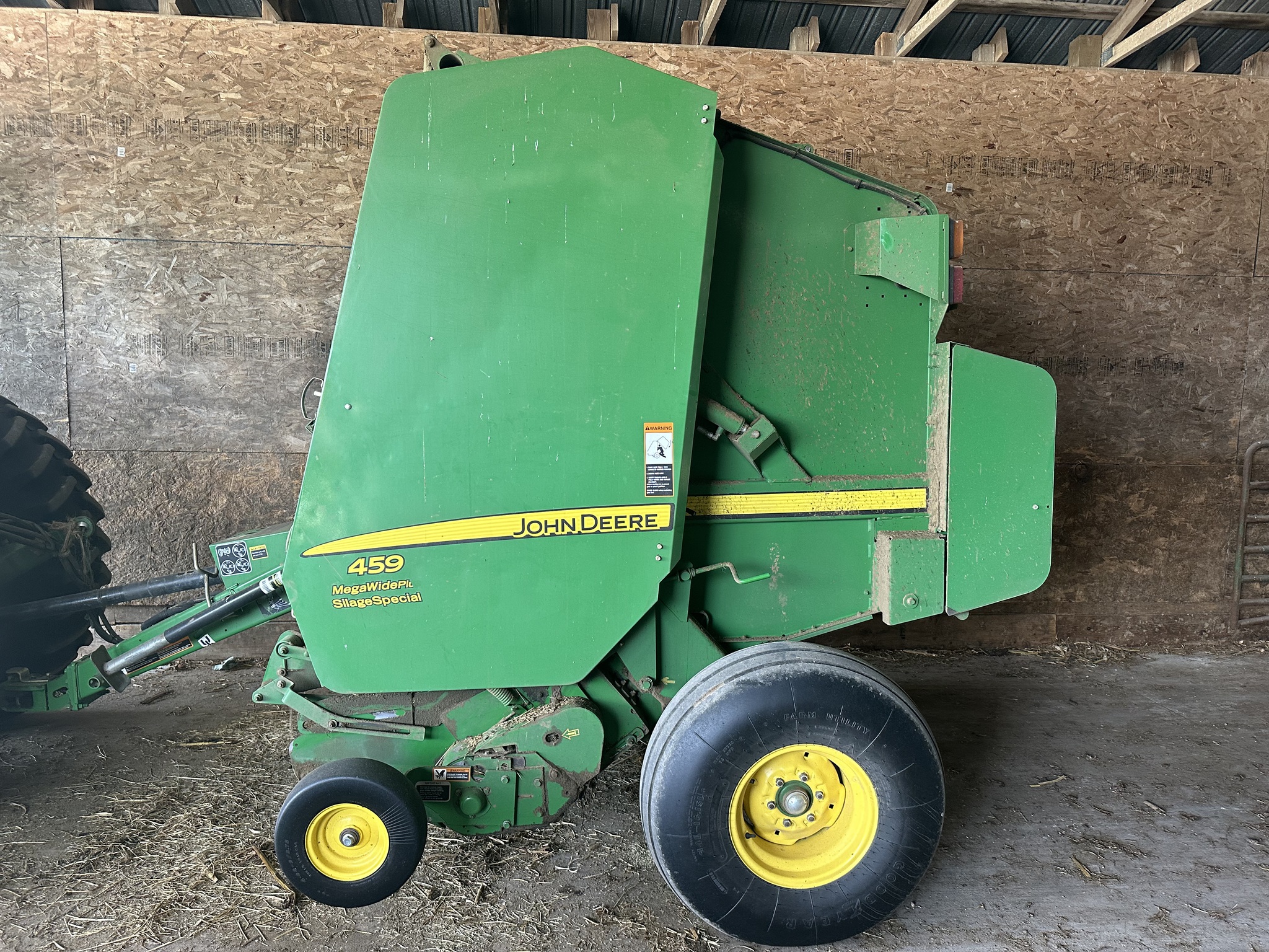 2013 John Deere 459 Image 2