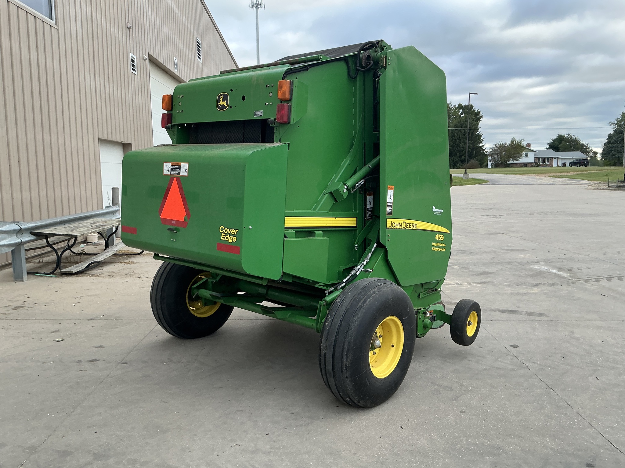 2013 John Deere 459 Image 2