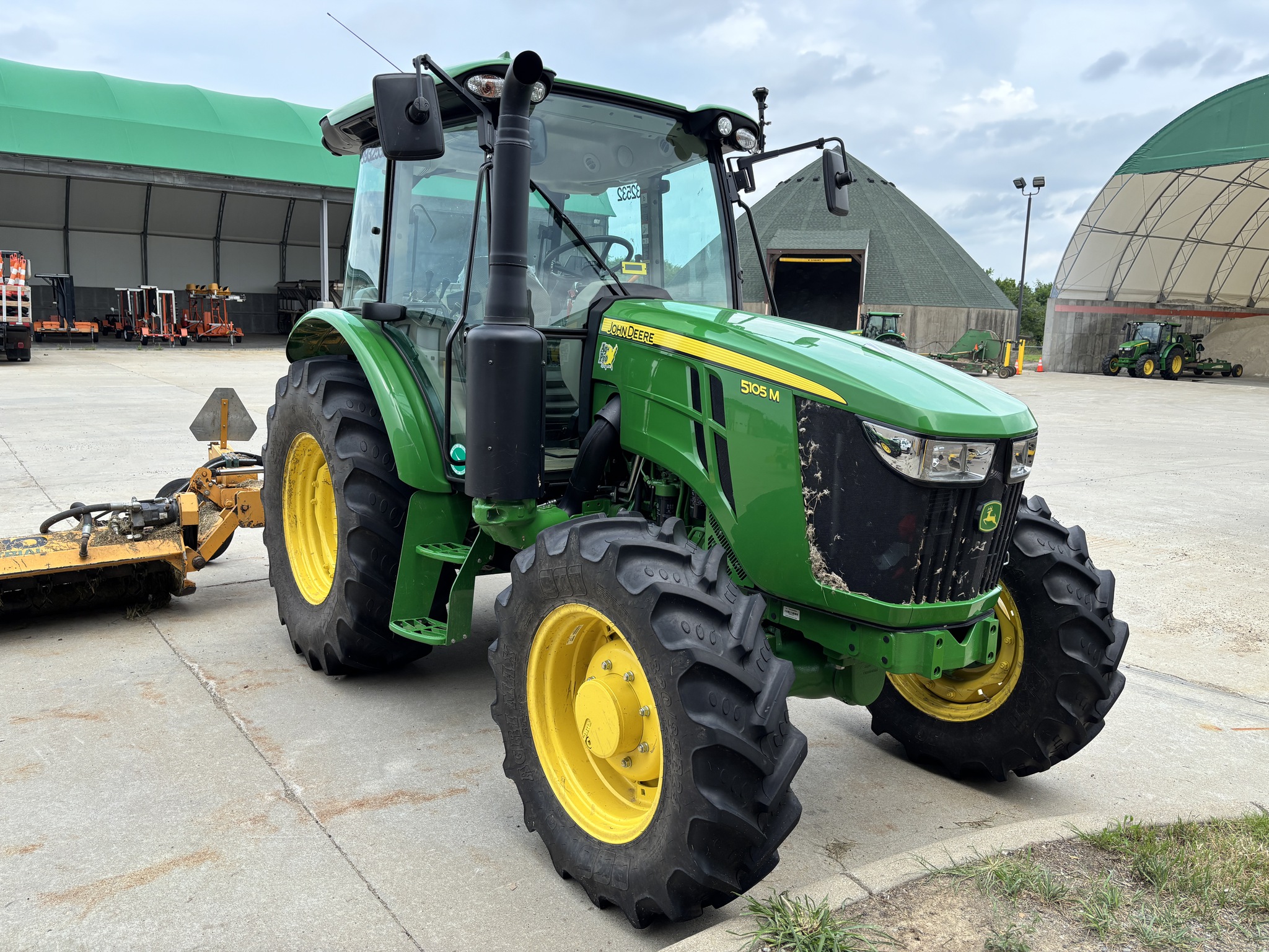 Used 2023 John Deere 5105M Utility Tractors at Koenig Equipment in Anna, OH - PhotoXL0