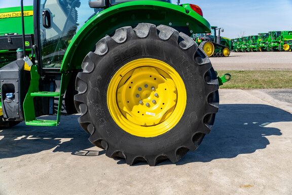 Used 2023 John Deere 5105M Utility Tractors at Koenig Equipment in Anna, OH - Photo9