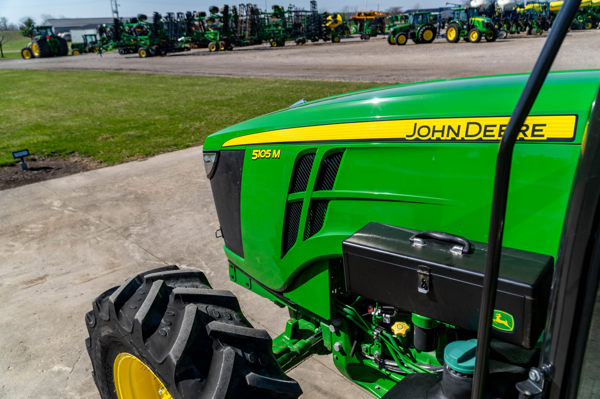 Used 2023 John Deere 5105M Utility Tractors at Koenig Equipment in Anna, OH - PhotoXL22