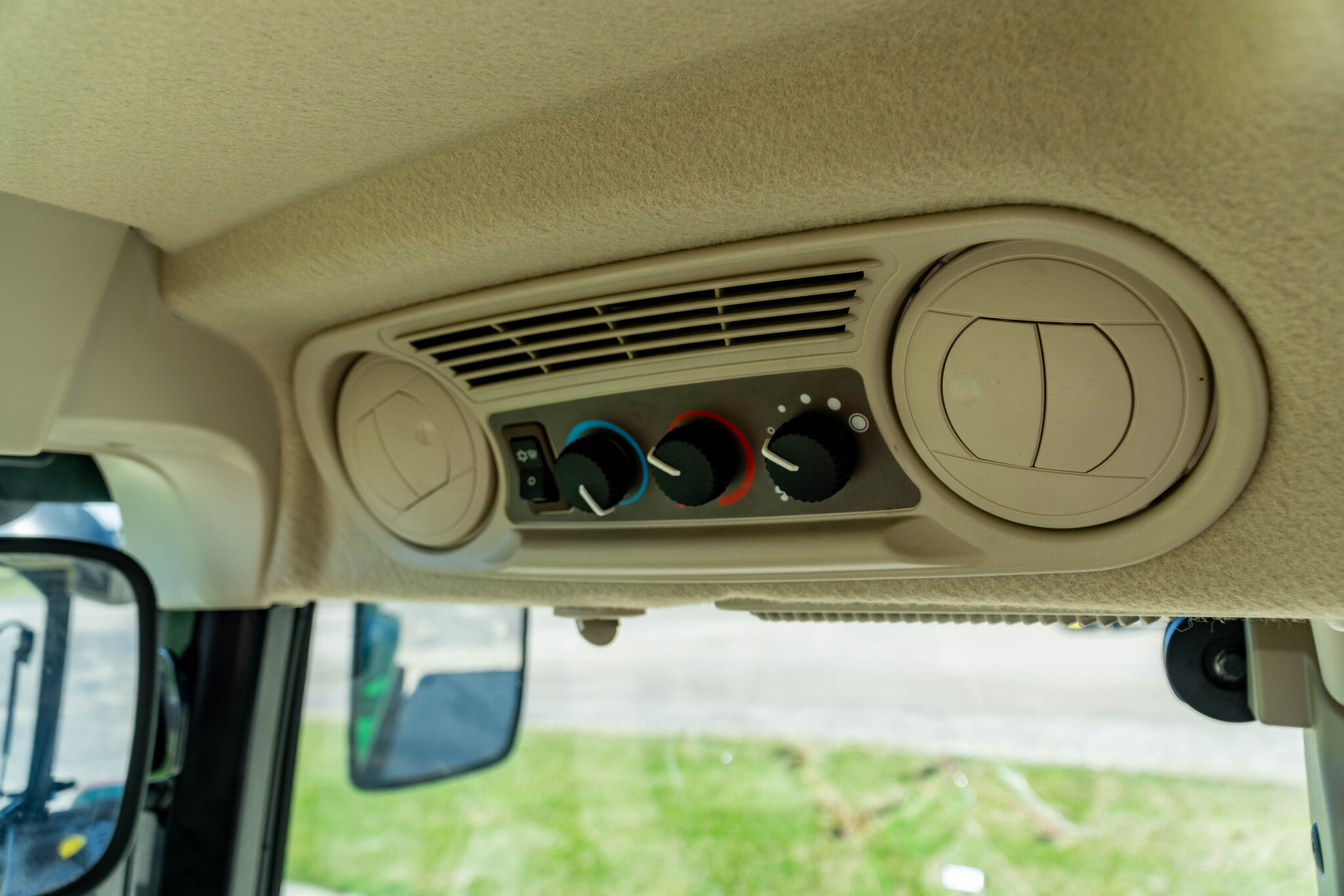 Used 2023 John Deere 5105M Utility Tractors at Koenig Equipment in Anna, OH - PhotoXL31