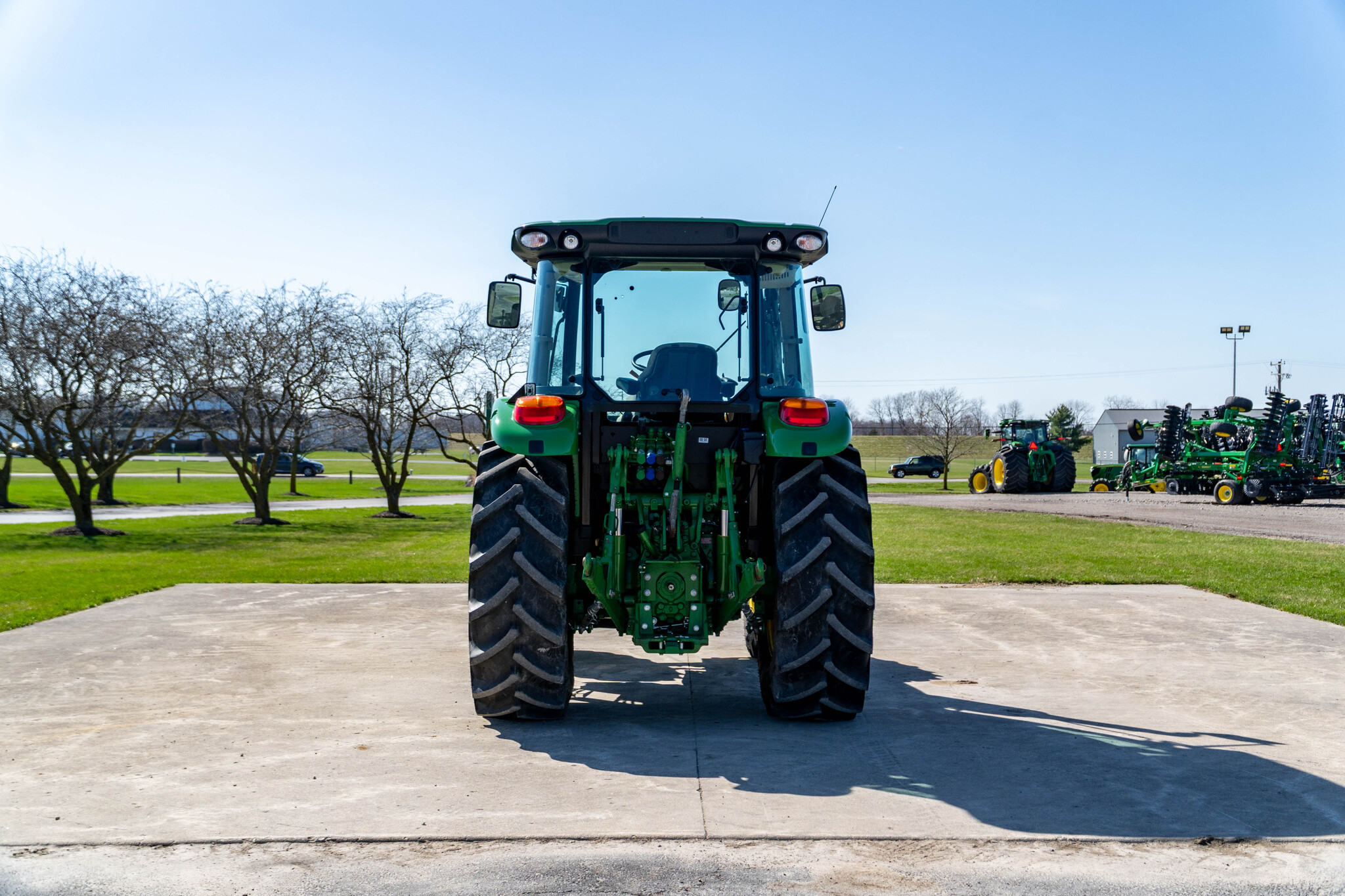 Used 2023 John Deere 5105M Utility Tractors at Koenig Equipment in Anna, OH - PhotoXL3