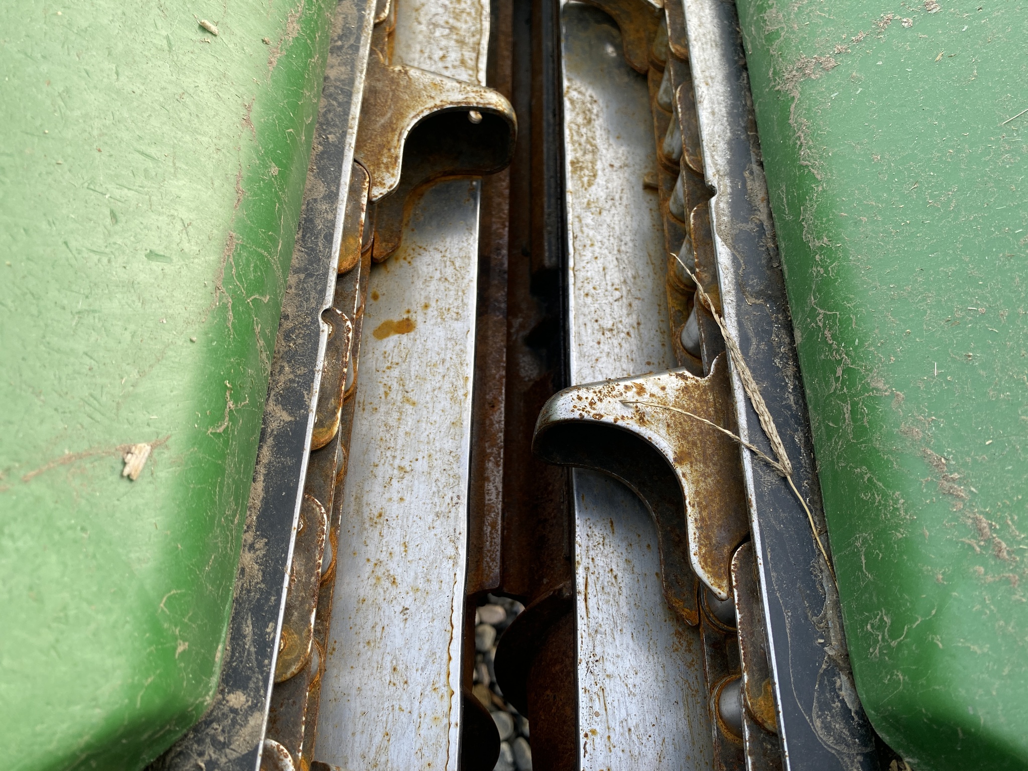 2025 John Deere CR 12 Image 4