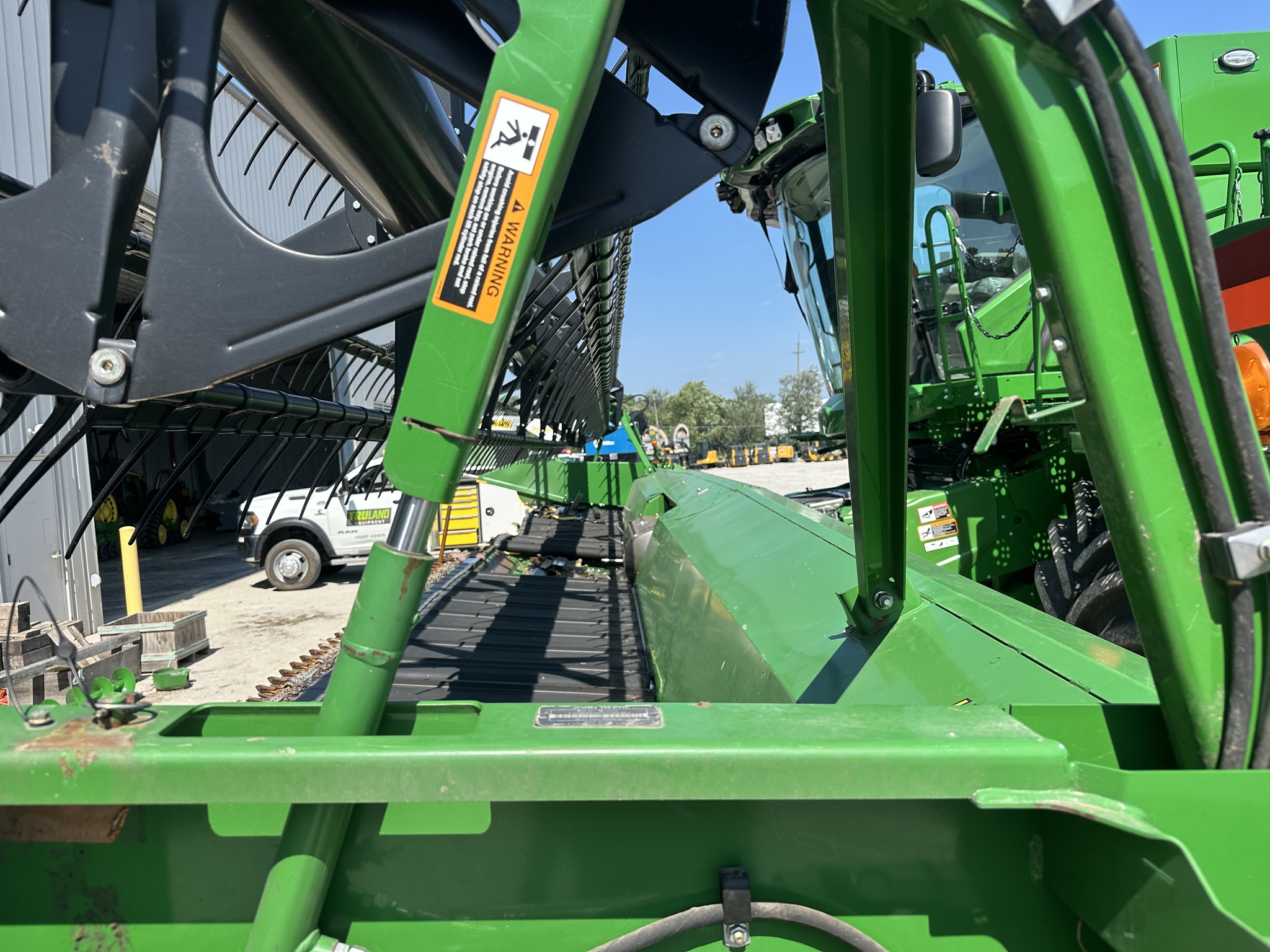 2012 John Deere 635FD Image 8