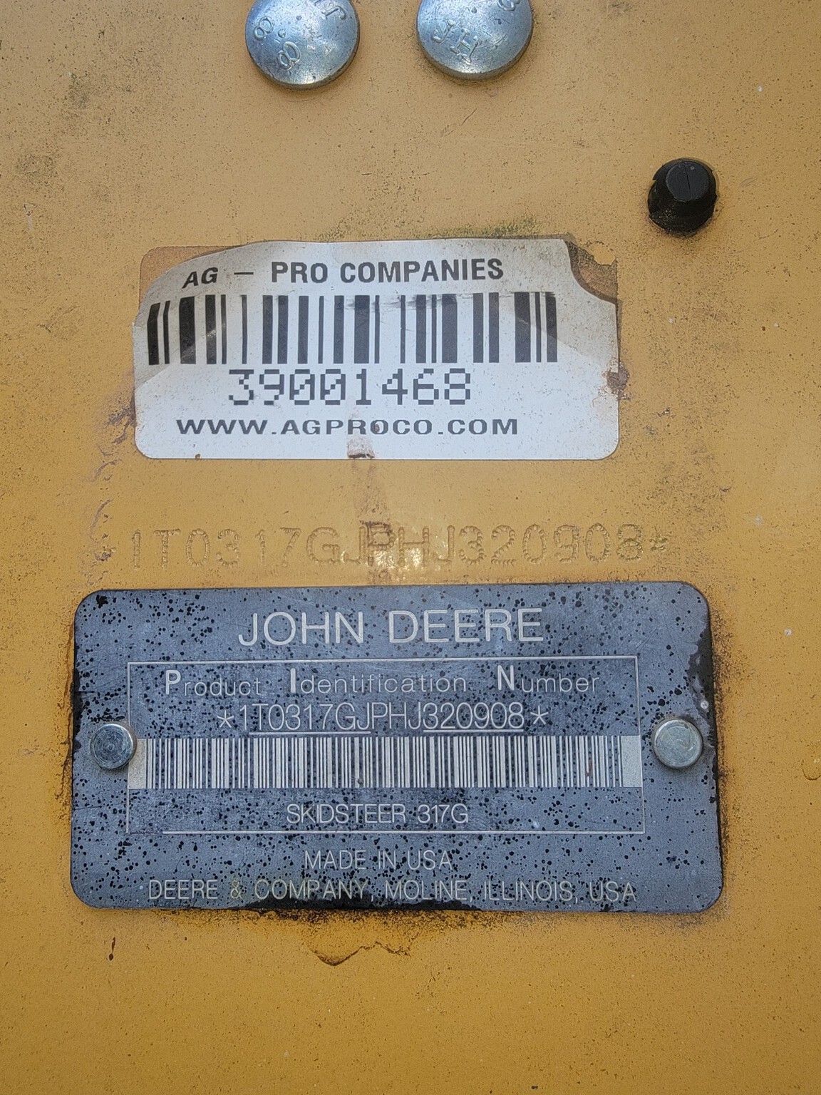 2017 John Deere 317G Image 2