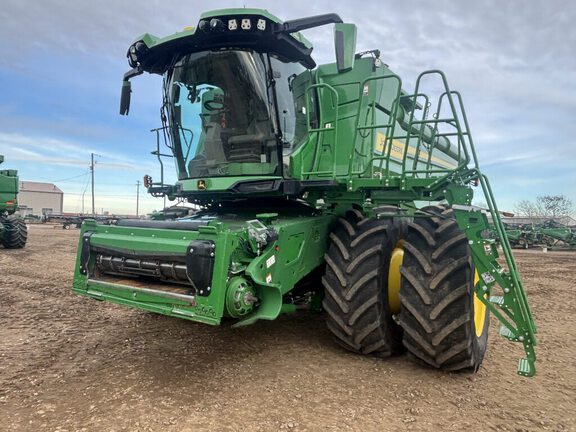John Deere X9 1000