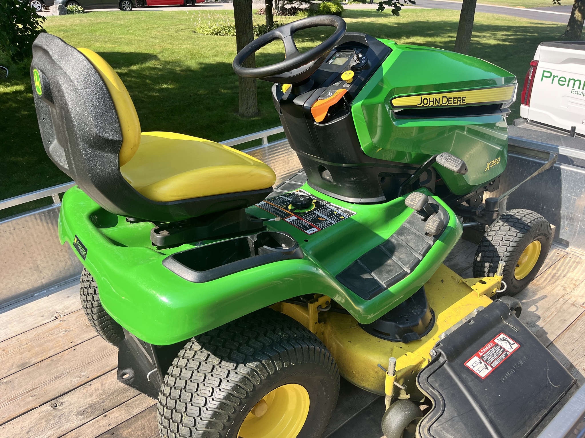 2020 John Deere X350 Image 4