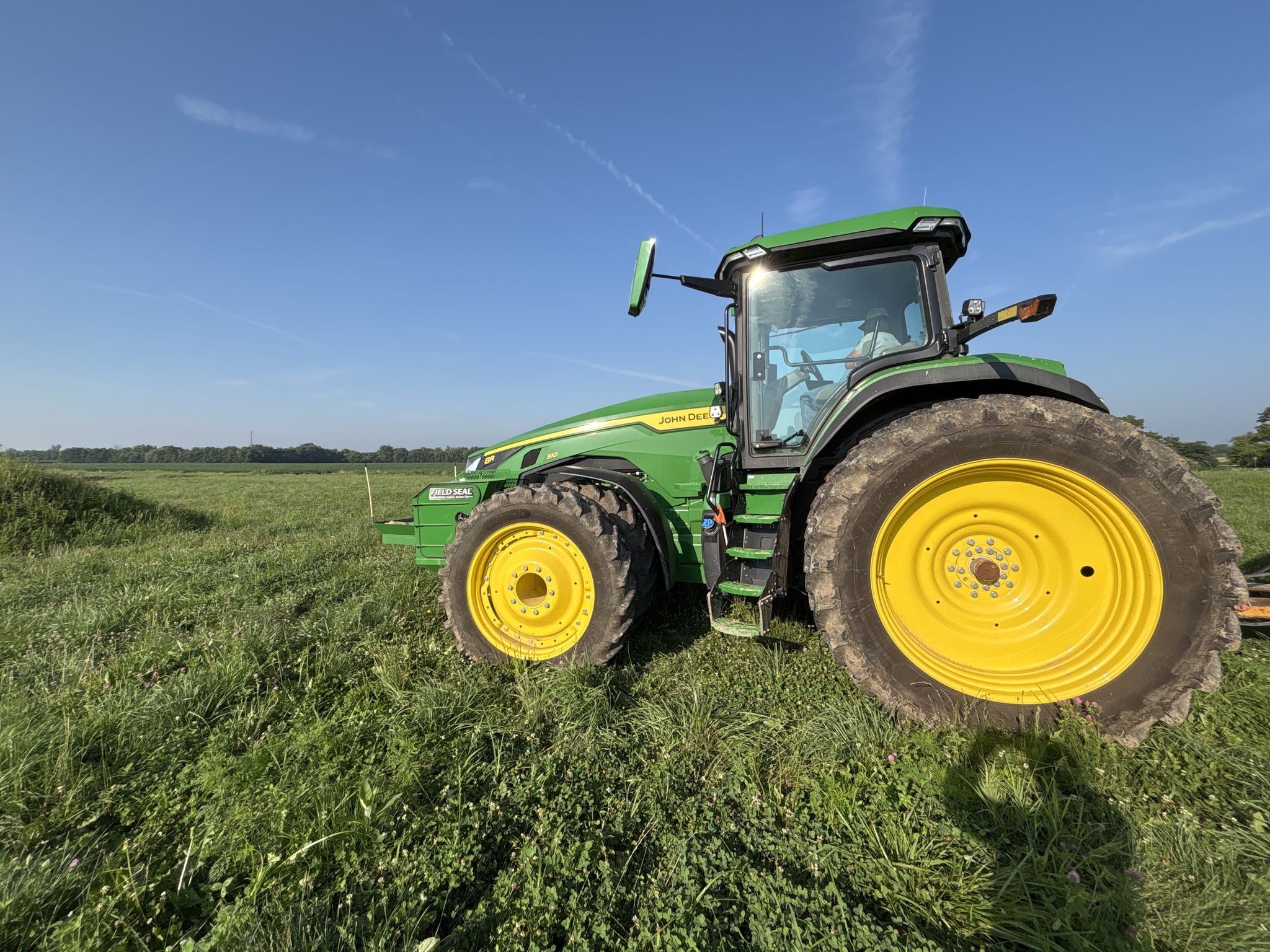 Used 2025 John Deere 8R 310 Row Crop Tractors at Koenig Equipment in Urbana, OH - PhotoXL0