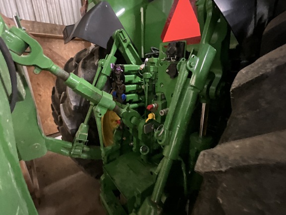 Photo of 2021 John Deere 8R 310