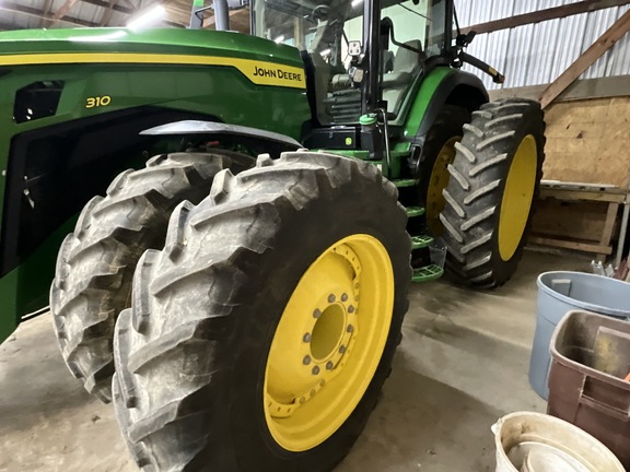 Photo of 2021 John Deere 8R 310