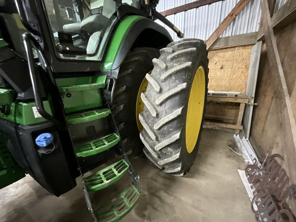 Photo of 2021 John Deere 8R 310