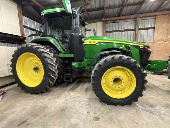 Photo of 2021 John Deere 8R 310