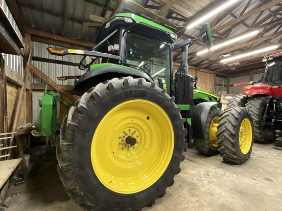 Photo of 2021 John Deere 8R 310