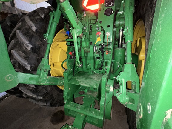 Photo of 2021 John Deere 8R 310