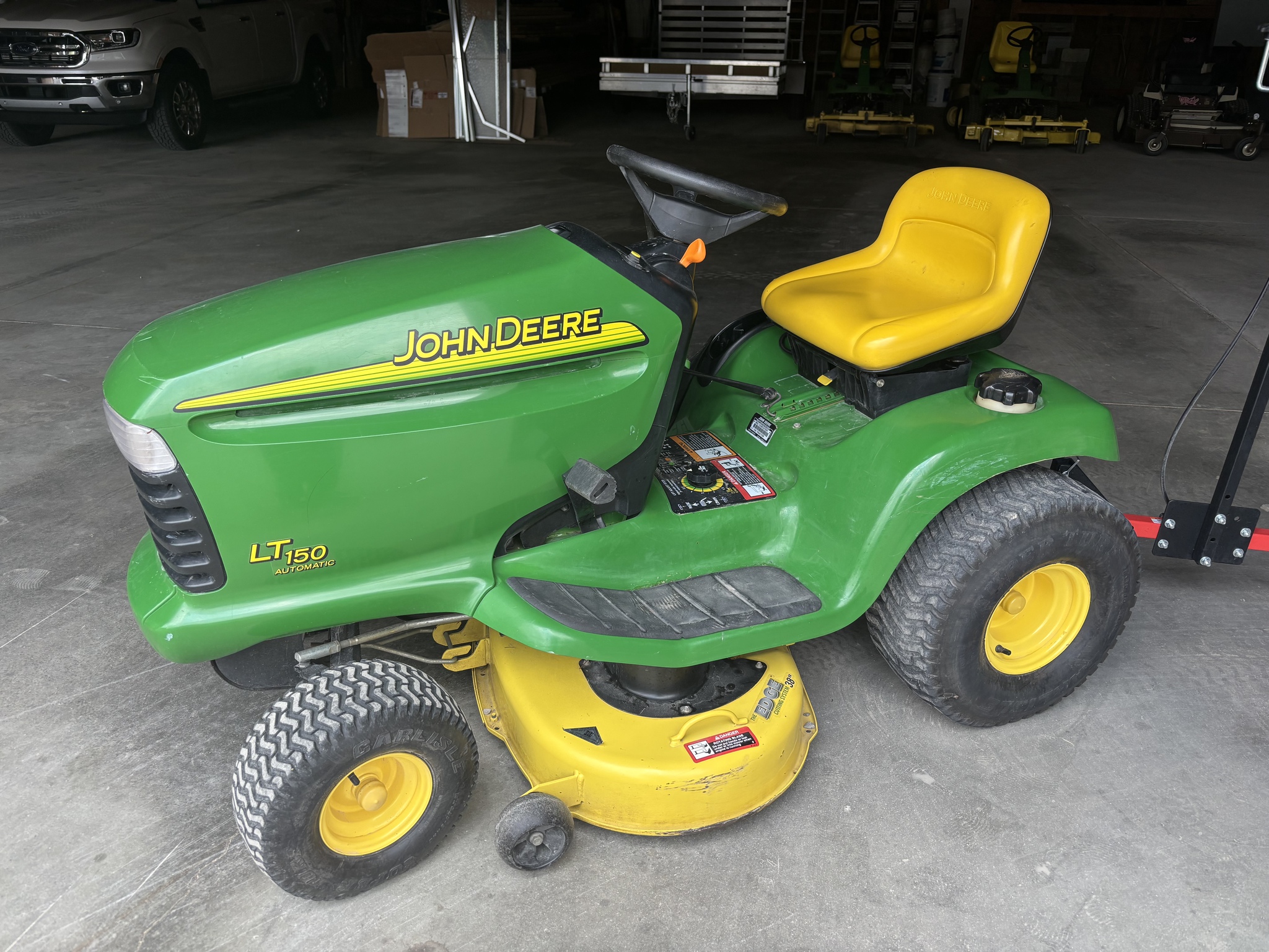 2005 John Deere LT150 Image 2