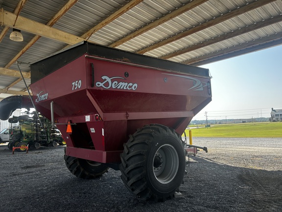 Photo of Demco 750
