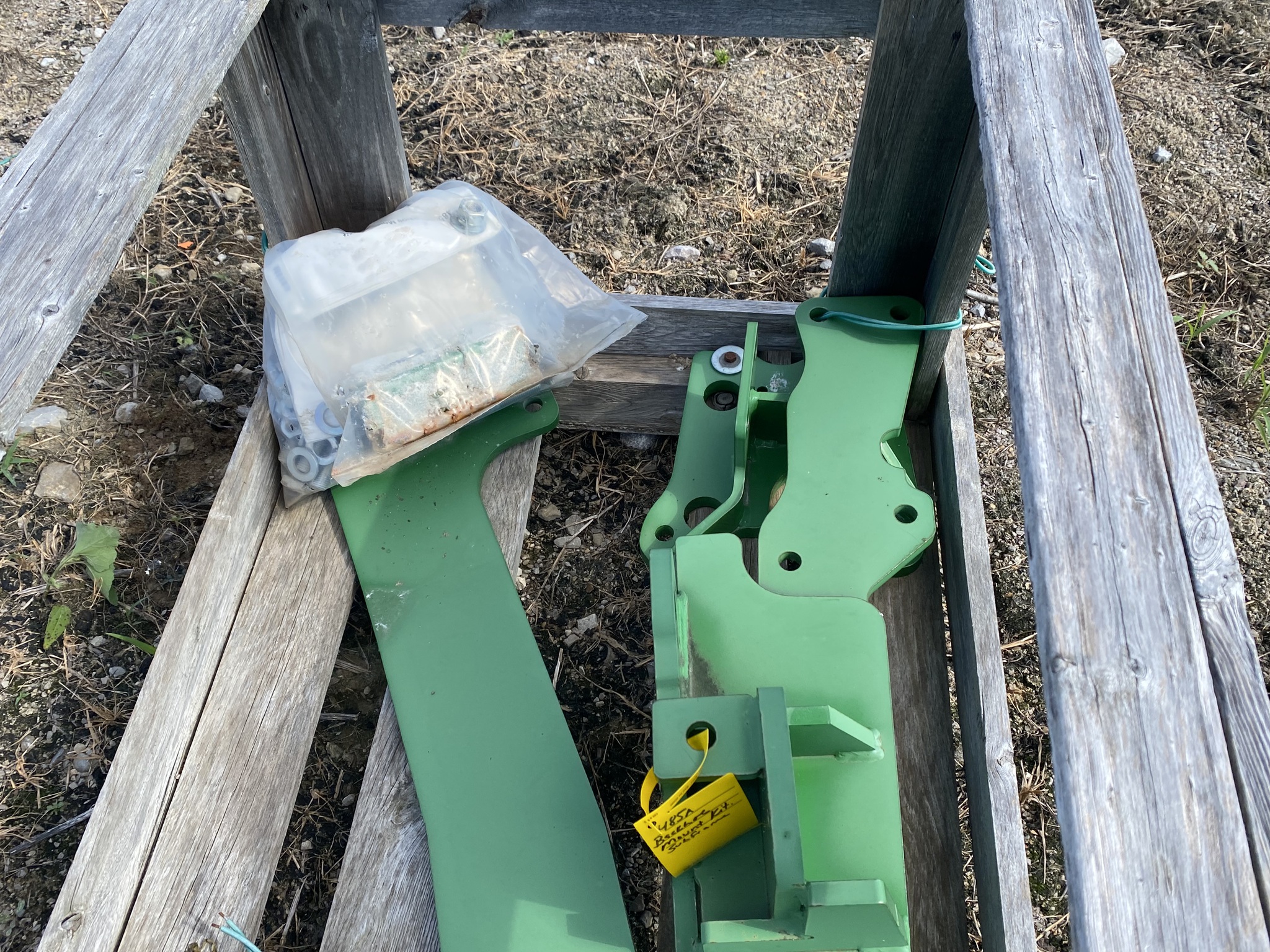 2019 John Deere 485B Image 4