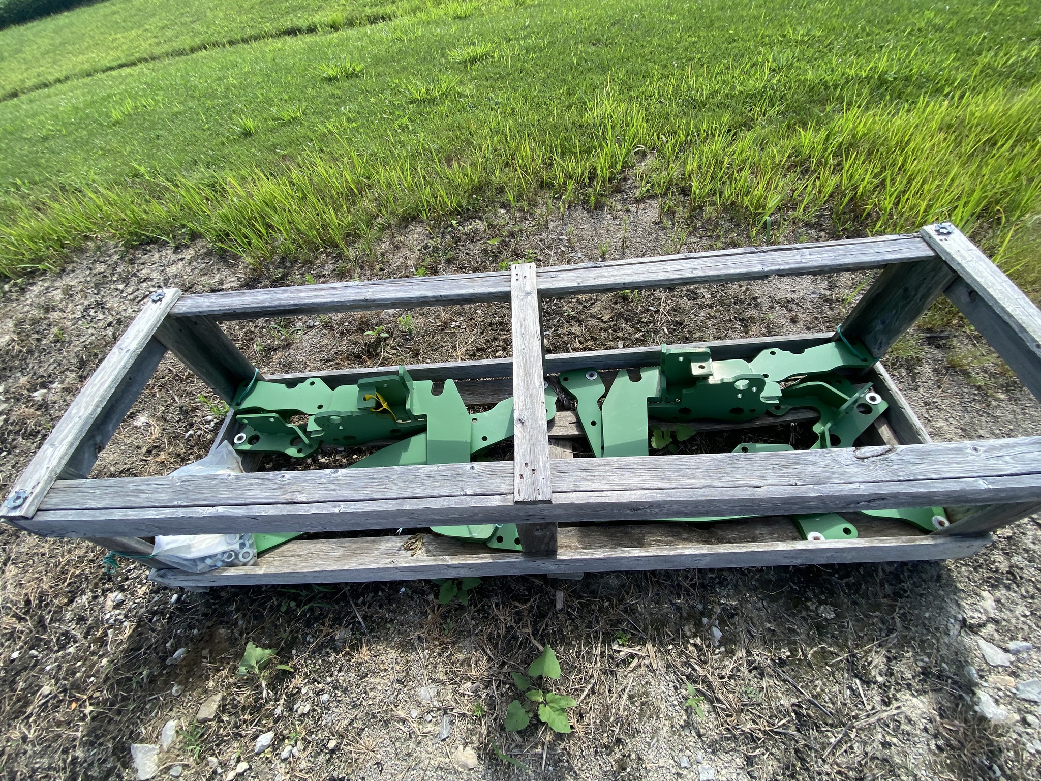 2019 John Deere 485B Image 2