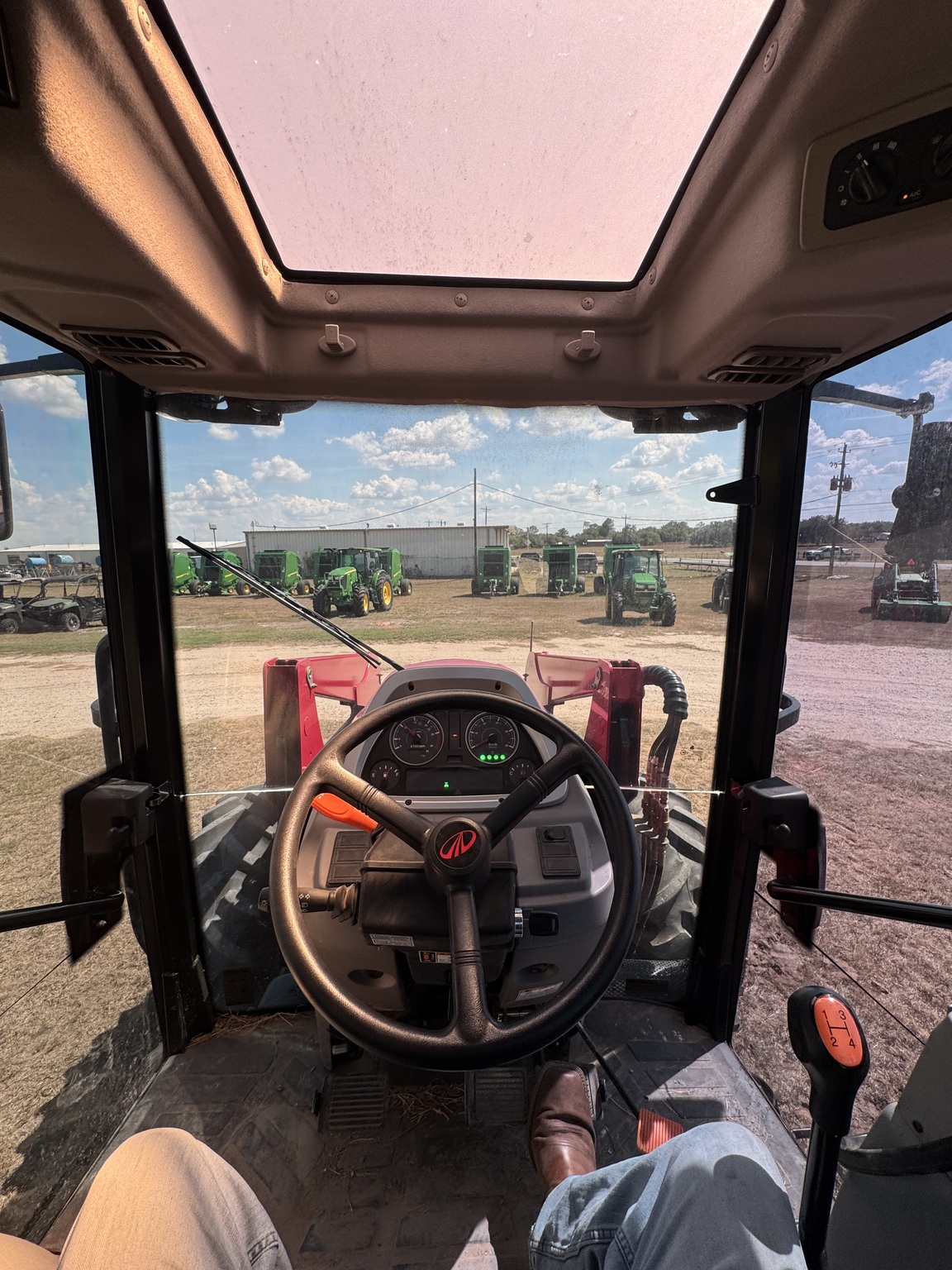 2019 Mahindra 9125 Image 9