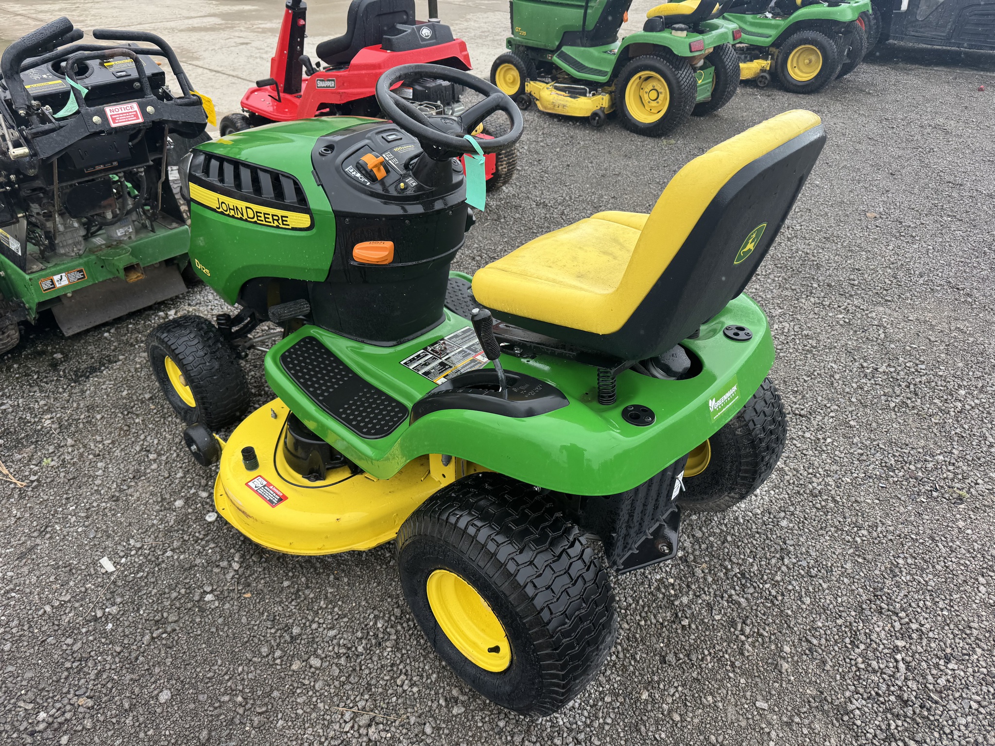 2017 John Deere D125 Image 3