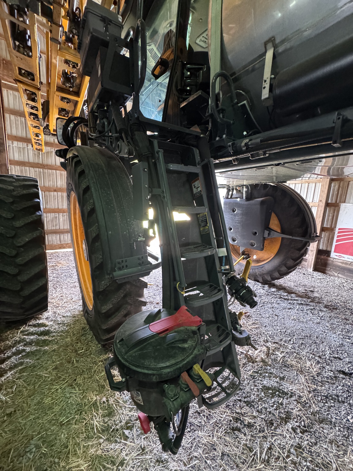 2025 Hagie STS16 Image 13