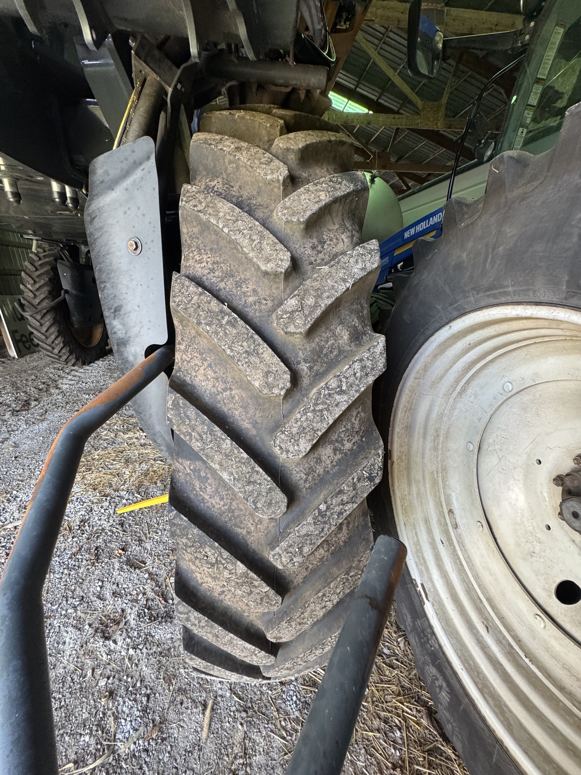 2025 Hagie STS16 Image 14