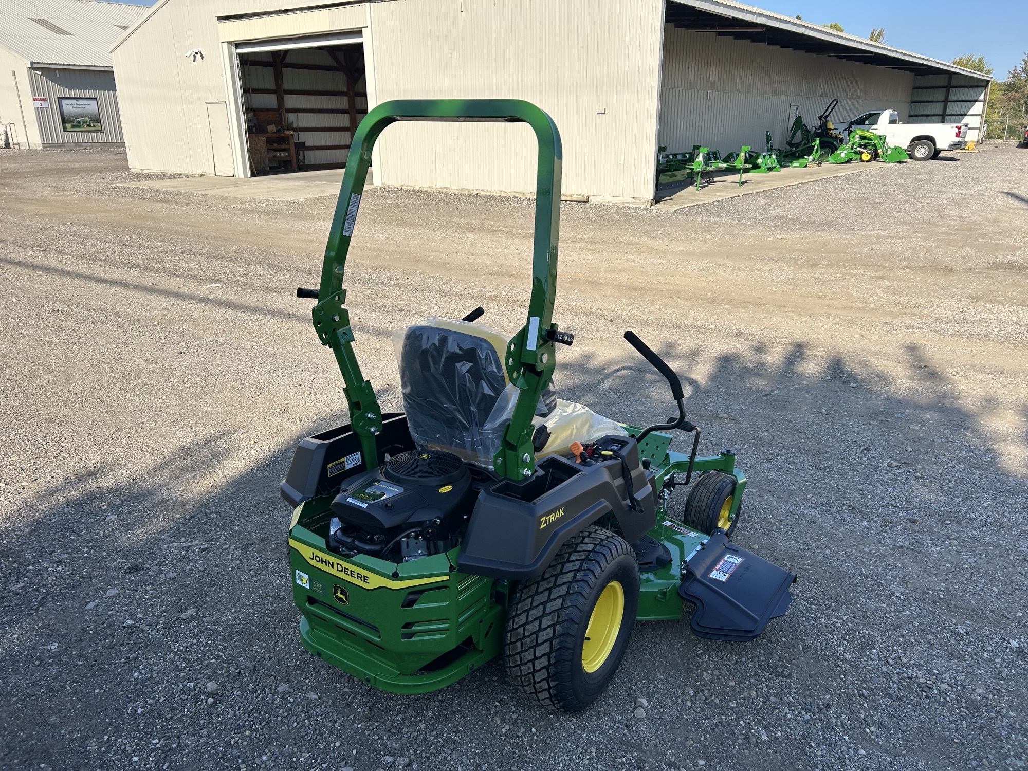 2025 John Deere Z515E Image 6