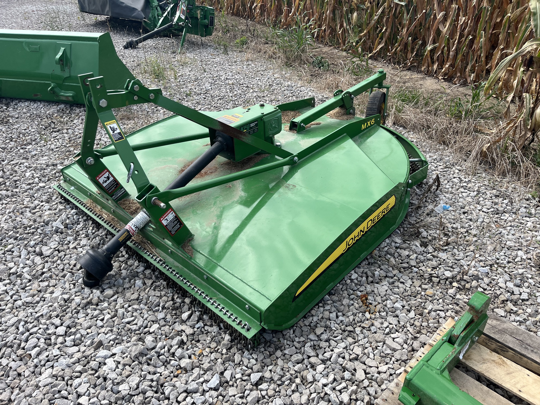 John Deere MX6 Image 1