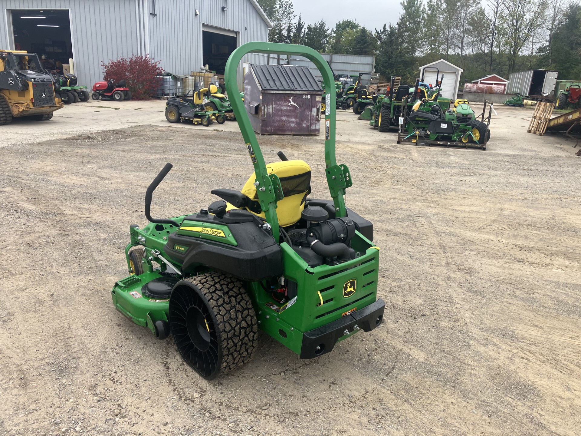 2019 John Deere Z930M Image 3