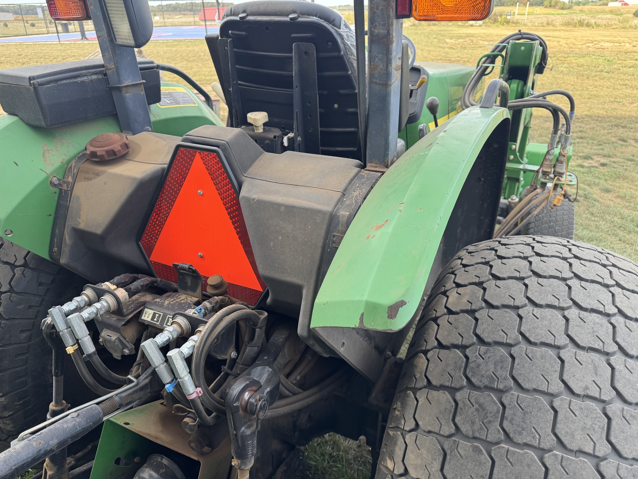 1998 John Deere 5310 Image 8