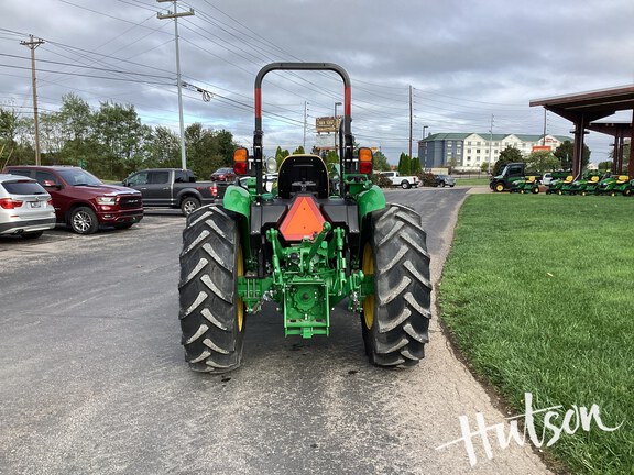 Photo of 2024 John Deere 5067E