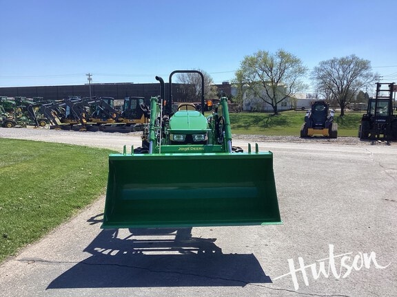 Photo of 2024 John Deere 5067E