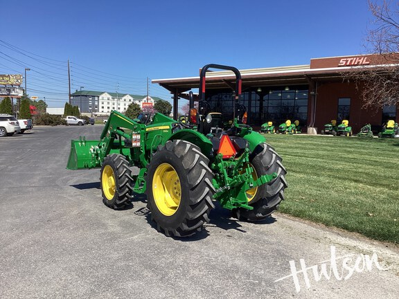 Photo of 2024 John Deere 5067E