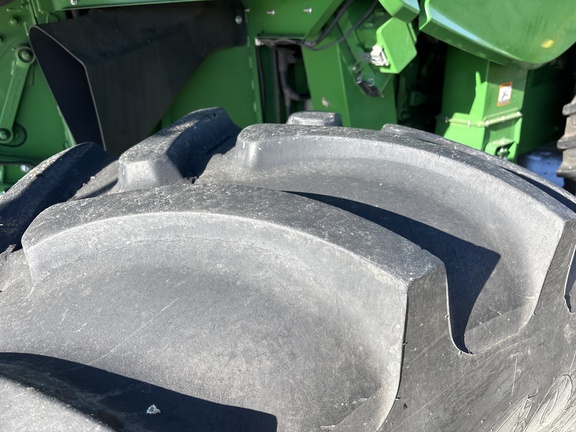 Used 2018 John Deere S780 Combines at Horizon Ag & Turf in Lloydminster, AB - Photo12