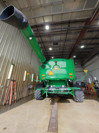 Used 2018 John Deere S780 Combines at Horizon Ag & Turf in Lloydminster, AB - Photo21