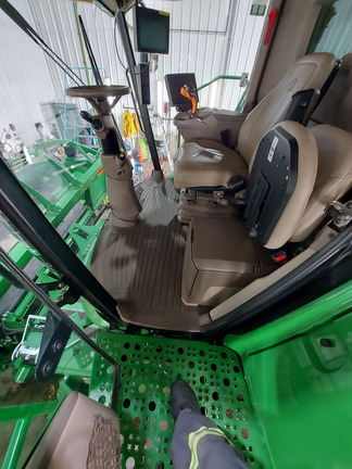Used 2018 John Deere S780 Combines at Horizon Ag & Turf in Lloydminster, AB - Photo25