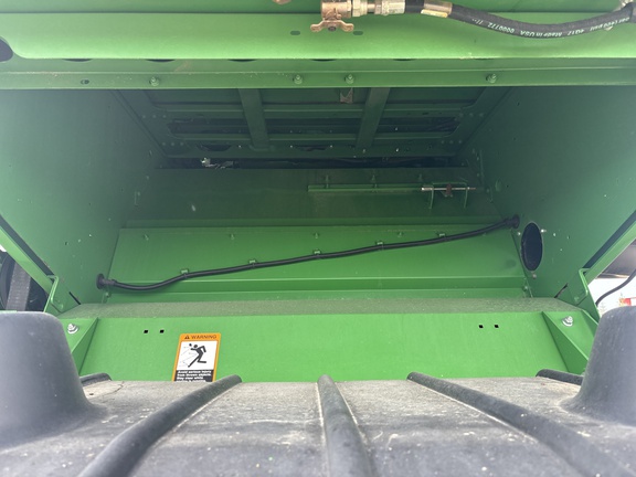 Used 2018 John Deere S780 Combines at Horizon Ag & Turf in Lloydminster, AB - Photo9
