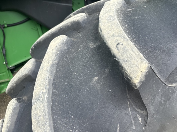 Used 2018 John Deere S780 Combines at Horizon Ag & Turf in Lloydminster, AB - Photo16