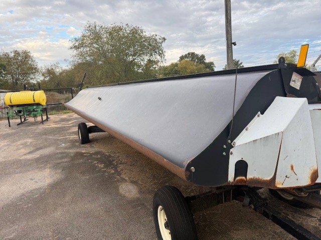 2002 Agco 6000 Image 9