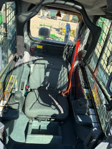 2023 John Deere 325G Image 7