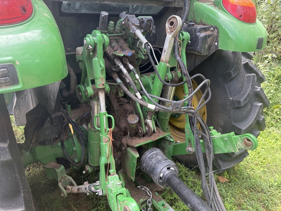 Photo of 2024 John Deere 5120M