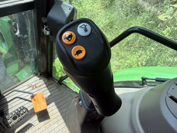 Photo of 2024 John Deere 5120M