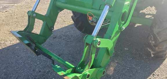 Photo of 2019 John Deere 5100E