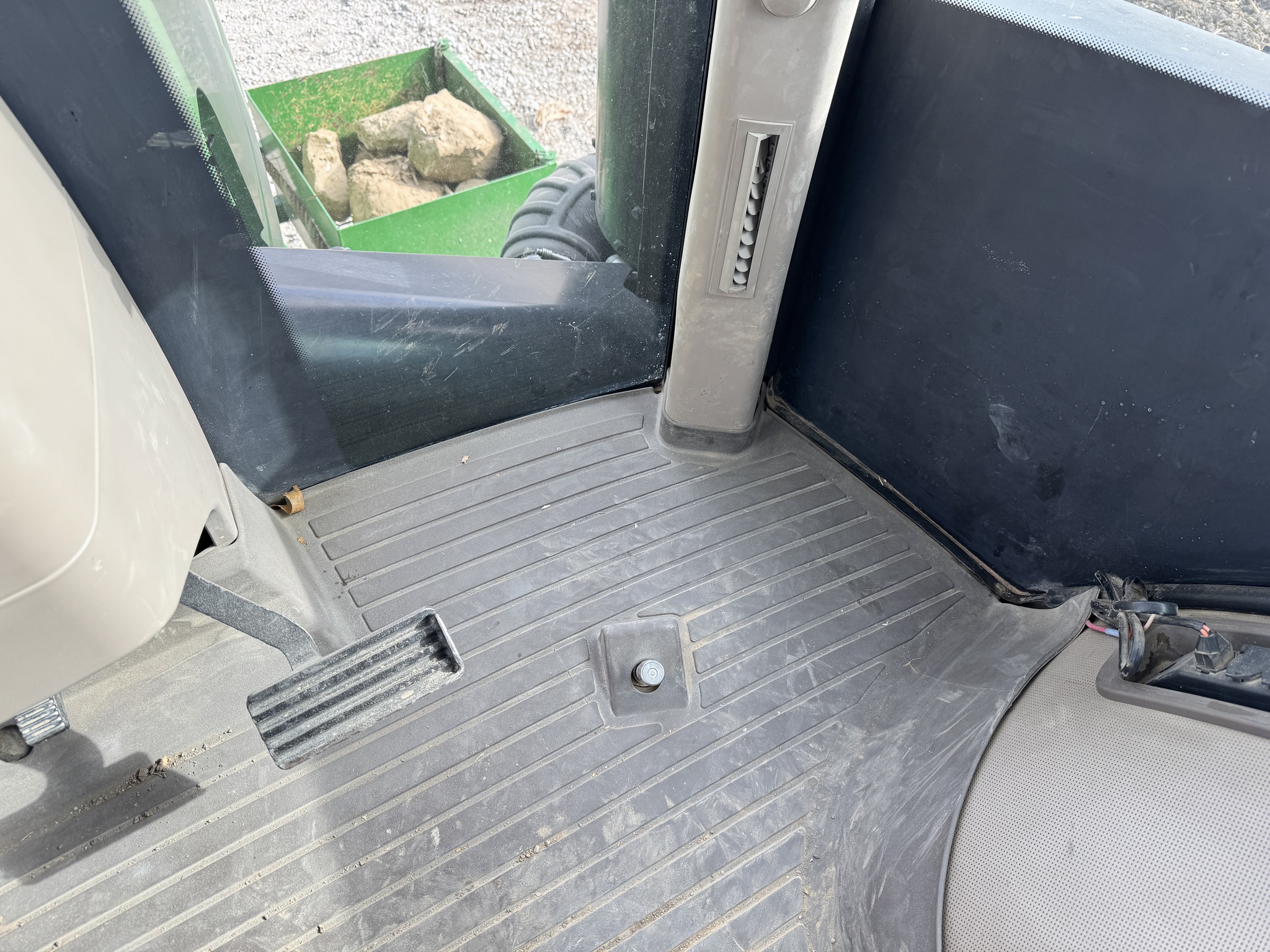 2015 John Deere 9520RT Image 42